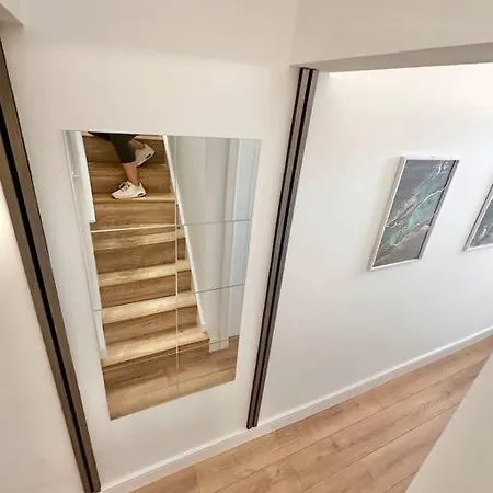 Apartment R3 Newly Renovated Luxury In Harborne Lane By Queen Elizabeth Hospital