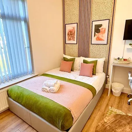 R3 Newly Renovated Luxury In Harborne Lane By Queen Elizabeth Hospital Apartment